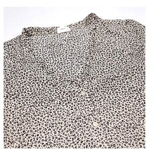 LE LIS COLLECTION Women's Size S Cheetah Print Short Sleeve Tie Front Blouse Top
